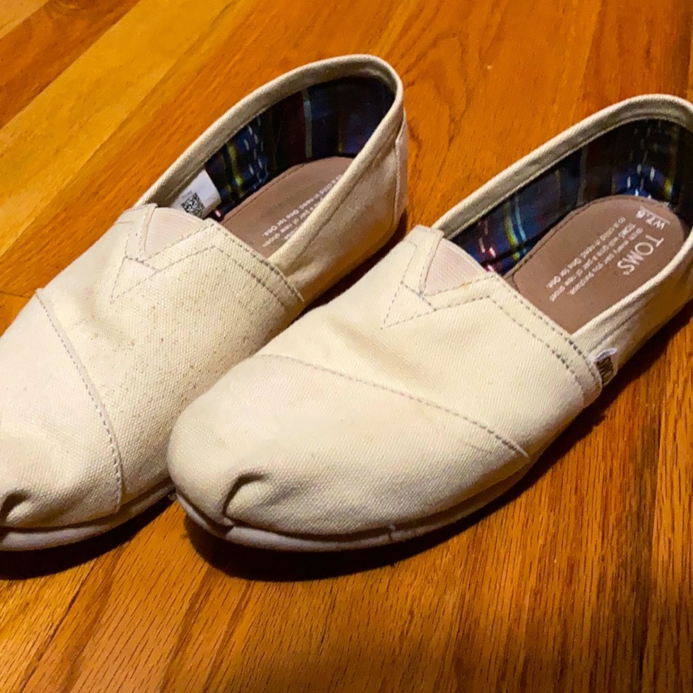 TOMS